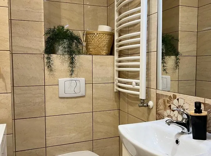 Nowowierzbowa 16 זביירצ'ה