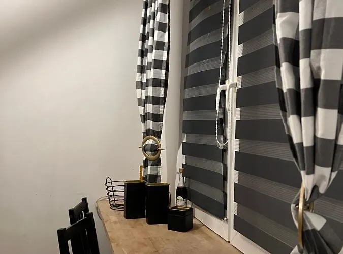 Nowowierzbowa 16 דירה